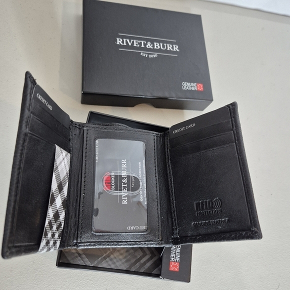 Rivet & Burr Men's Black Leather RFID Blocking Tri-Fold Multi-Compartment Wallet - Picture 2 of 8